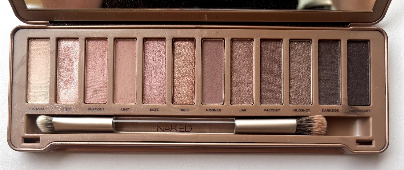 picture of Urban Decay Naked 3 Eyeshadow palette