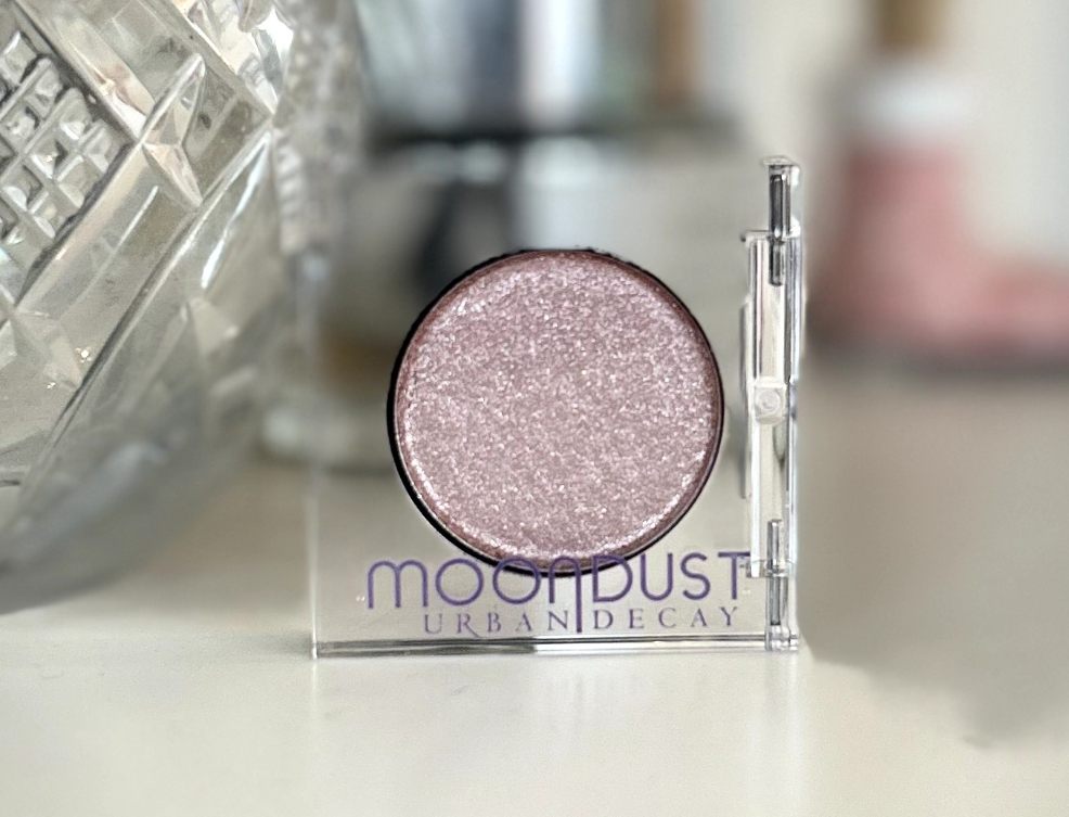 picture of Urban Decay Moondust Sparkly Eyeshadow